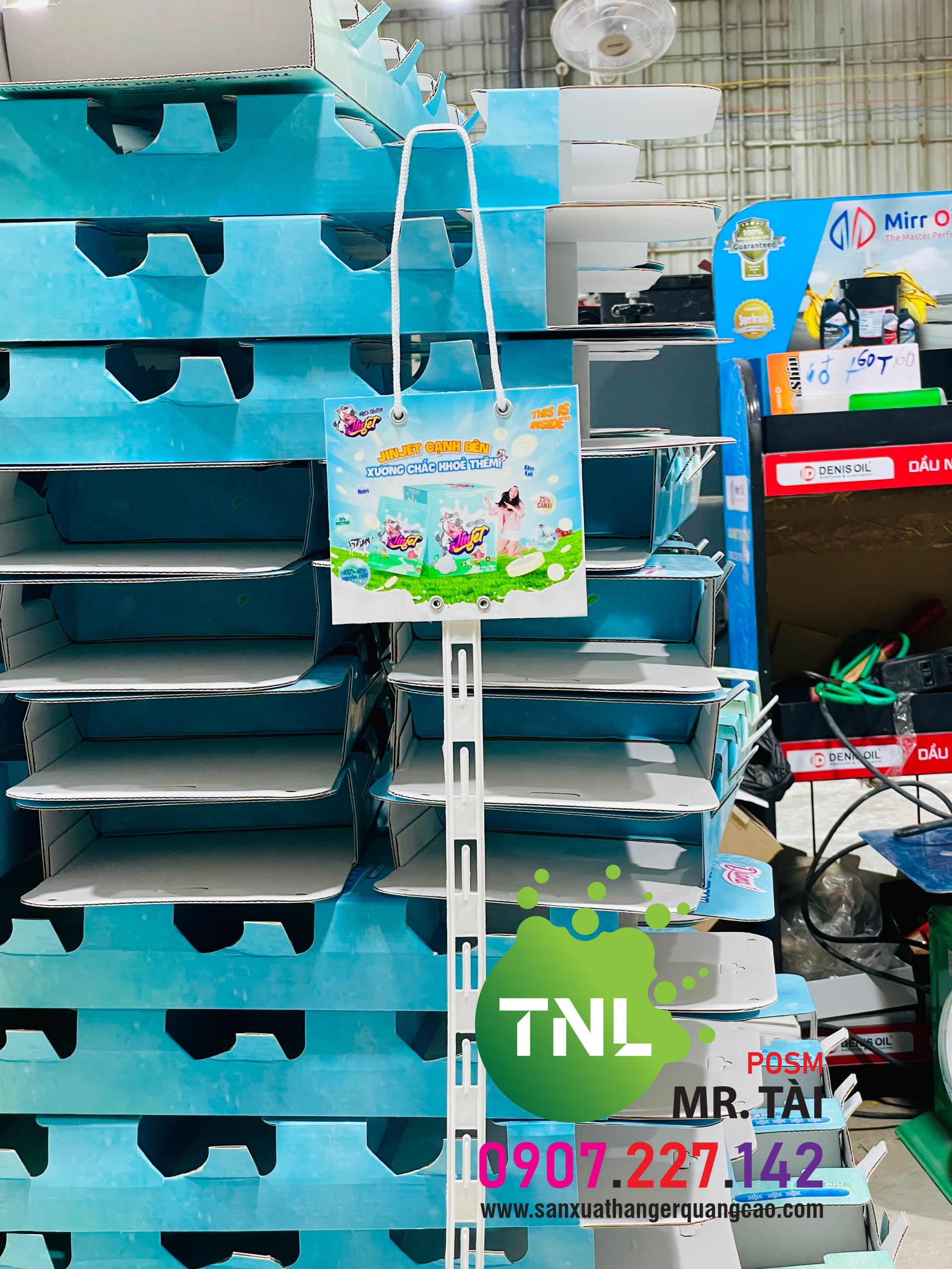 Vỉ treo dây nhựa, vỉ treo bánh kẹo, vỉ treo, vỉ treo quảng cáo, vỉ treo trưng bày, vỉ treo giá rẻ, vỉ treo sản phẩm