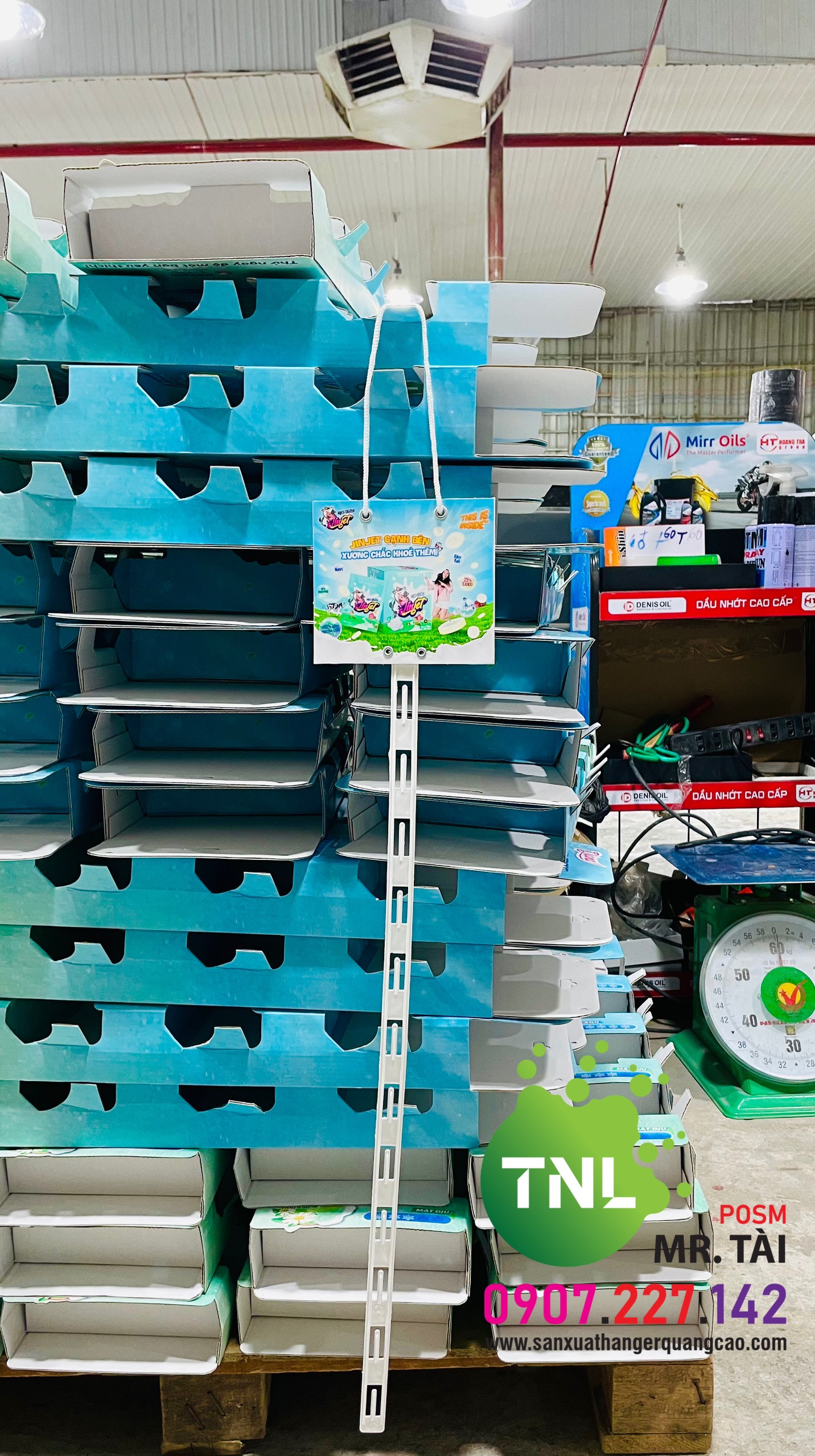 Vỉ treo dây nhựa, vỉ treo bánh kẹo, vỉ treo, vỉ treo quảng cáo, vỉ treo trưng bày, vỉ treo giá rẻ, vỉ treo sản phẩm