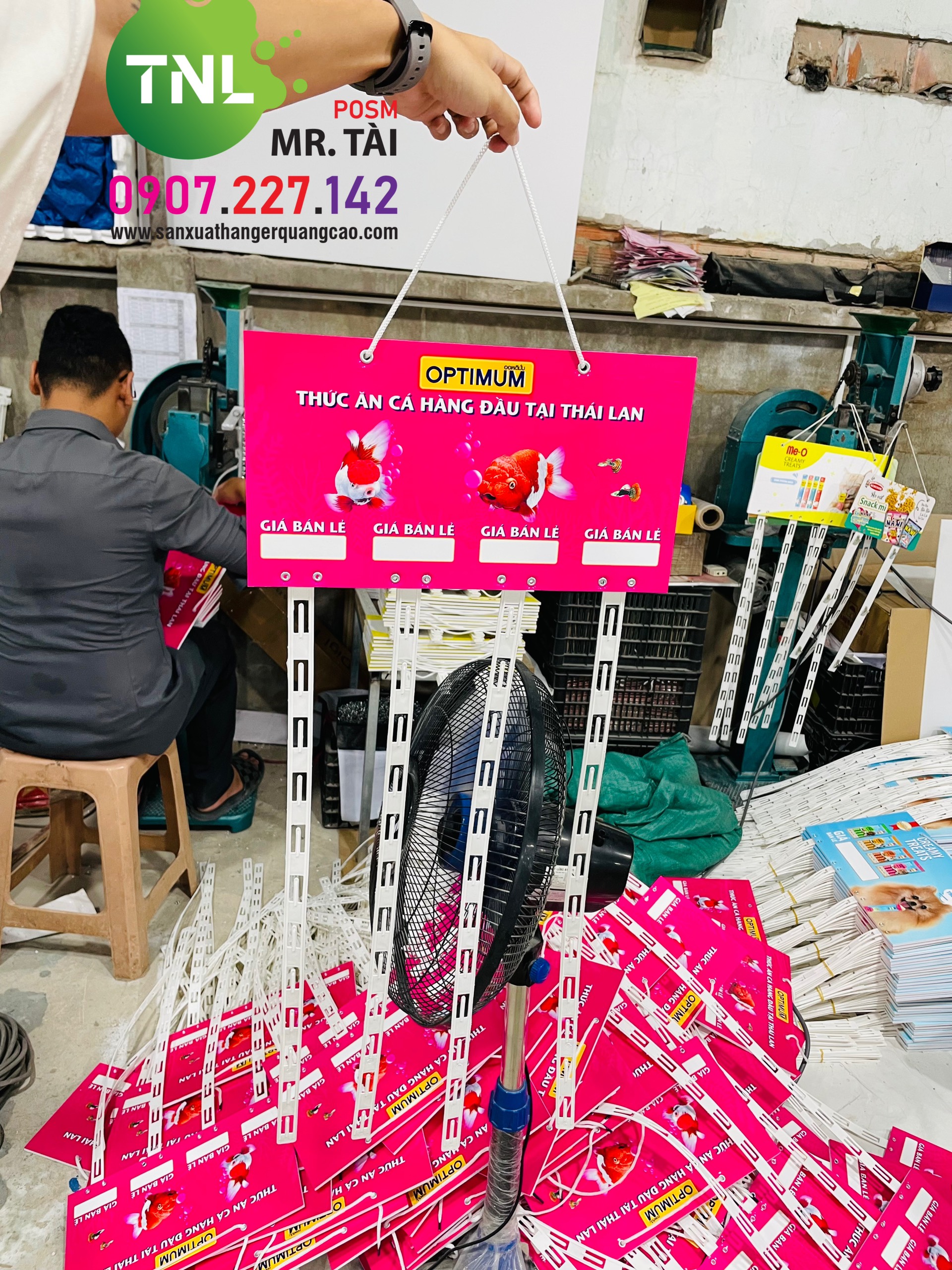 Hanger dây nhựa ( Vỉ treo dây nhựa ), hanger treo, hanger dây nhựa giá rẻ, hanger quảng cáo, hanger posm, sản xuất hanger quảng cáo, hanger