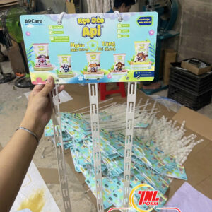 Vỉ treo dây nhựa kẹo dẻo Api