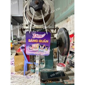 Vỉ treo dây nhựa Diana