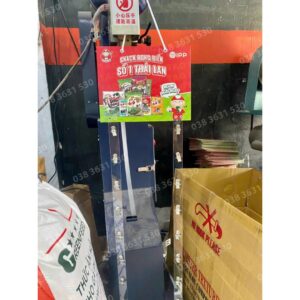 Vỉ treo dây nhựa kẹp sắt IPP